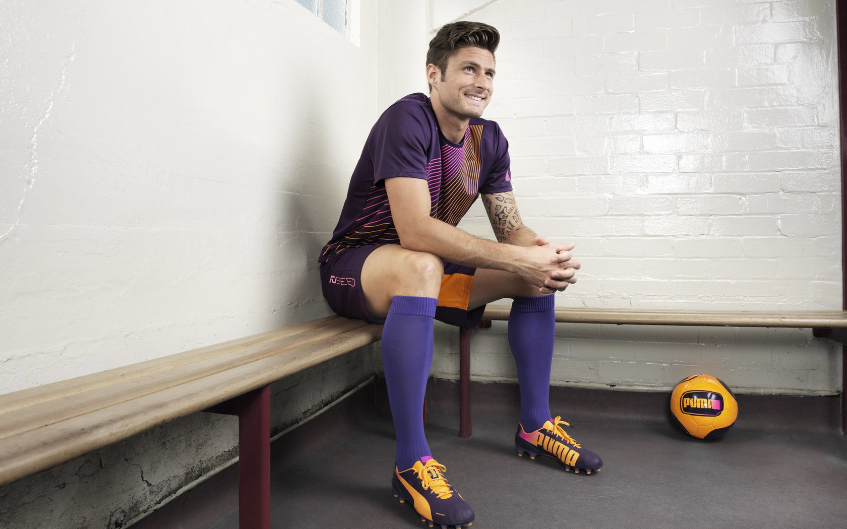 曼城3-1击败伯恩茅斯,距榜首6分!哈兰德单刀双响,10轮打进13球,曼城vs伯恩利半全场