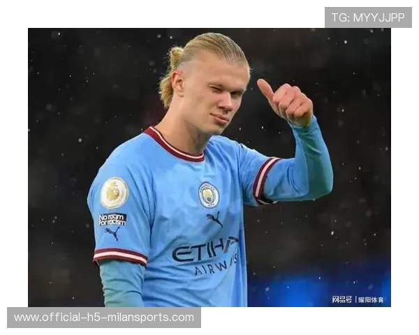 巴萨拟签下哈兰德式的高塔射手，开启夏窗引援新篇章