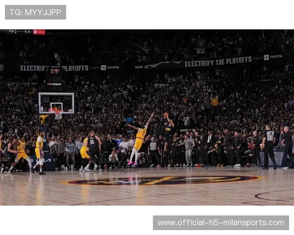 湖人队冲刺季后赛，士气高涨，湖人队季后赛直播